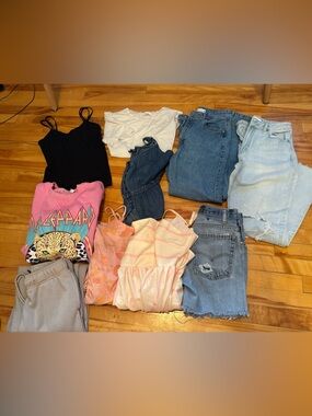 women’s small clothing lot